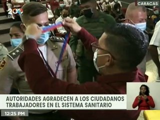 Entregan reconocimiento a médicos, civiles y militares en Hospital Campaña del Poliedro de Caracas