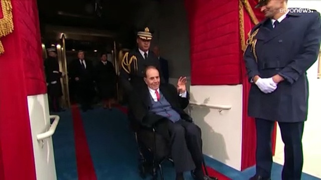 Elhunyt Bob Dole