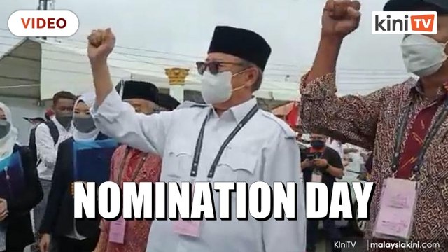 Abang Jo arrives with supporters as nomination kicks off in Sarawak