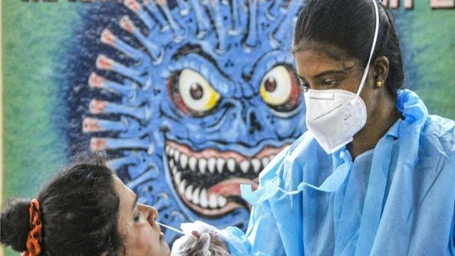 Watch latest updates on Omicron|Khabrein Superfast