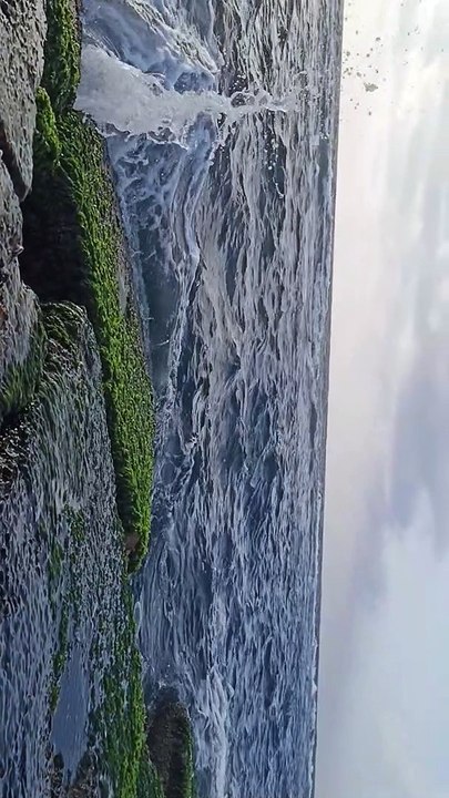 أمواج بحر اسكندرية