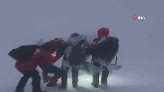 Uludağ'ın zirvesinde mahsur kalan dağcılar böyle kurtarıldı