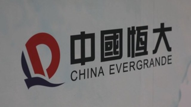 Acciones de Evergrande caen a mínimos desde 2010 tras anunciar posible impago