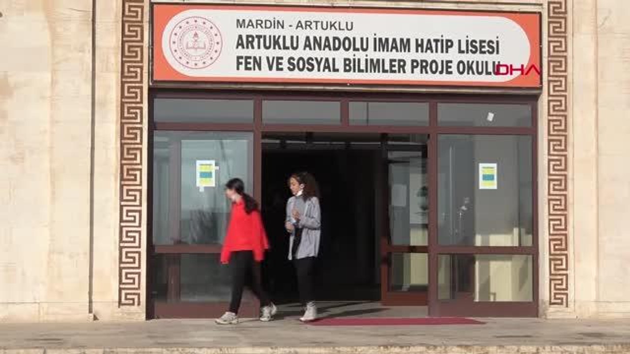 GÖÇ VE ÇOCUK TEMALI RESİM YARIŞMASINDA MARDİN'İN BİRİNCİSİ DAMLA OLDU