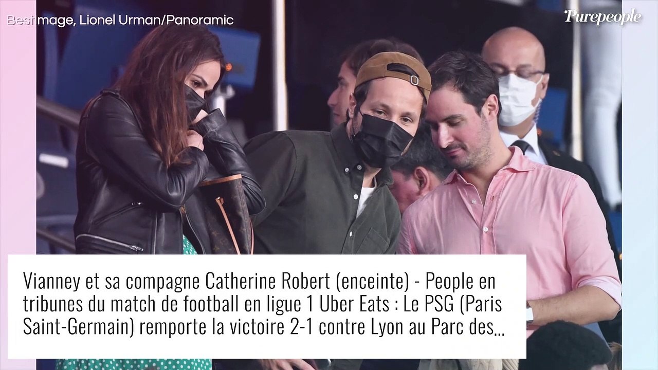 Vianney papa en tournée avec bébé : une photo fait craquer ses fans