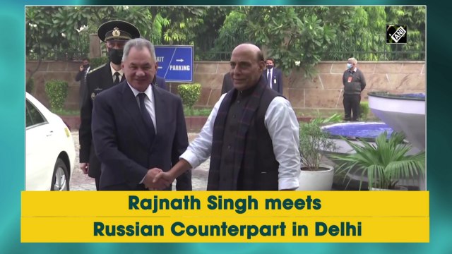 Rajnath Singh meets Russian Counterpart in Delhi