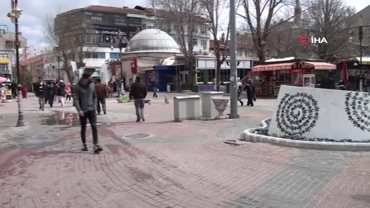 Kış depresyonuna dikkat... Uzman Psikolog Yoşumaz: "Sosyal ortamlardan uzaklaşma ve uyku düzeninin bozulması kış depresyonuna neden oluyor"