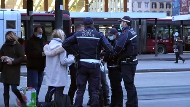 Green Pass, al via i controlli sui mezzi pubblici a Roma: Tutto giusto, ma i bus sono strapieni