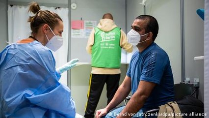 German care workers divided over compulsory vaccination