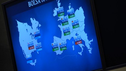 La bolsa española gana el 1 % tras la apertura y sostiene los 8.300 puntos