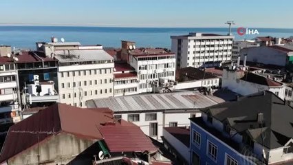 Son dakika haber... Yüksek Mühendis Savaşkan: "Çatılar yapılırken geometrik olarak hesaplanmalı, yanlardan ve alttan hava almamalı"