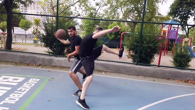 REVERSE BASKETBALL MATCH Bu işte bir terslik var TÜRKİYEDE İLK