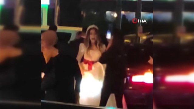 Bursa'da düğün konvoyu yolu kapattı, gelin oynadı