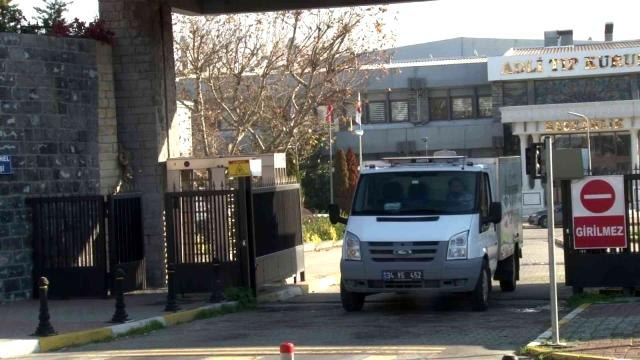 Son dakika haberleri: Teknelerin üzerine düşen paramotor pilotunun cenazesi adli tıptan alındı