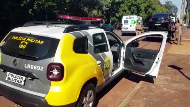 Três carros se envolvem em colisão nas proximidades do Zoológico