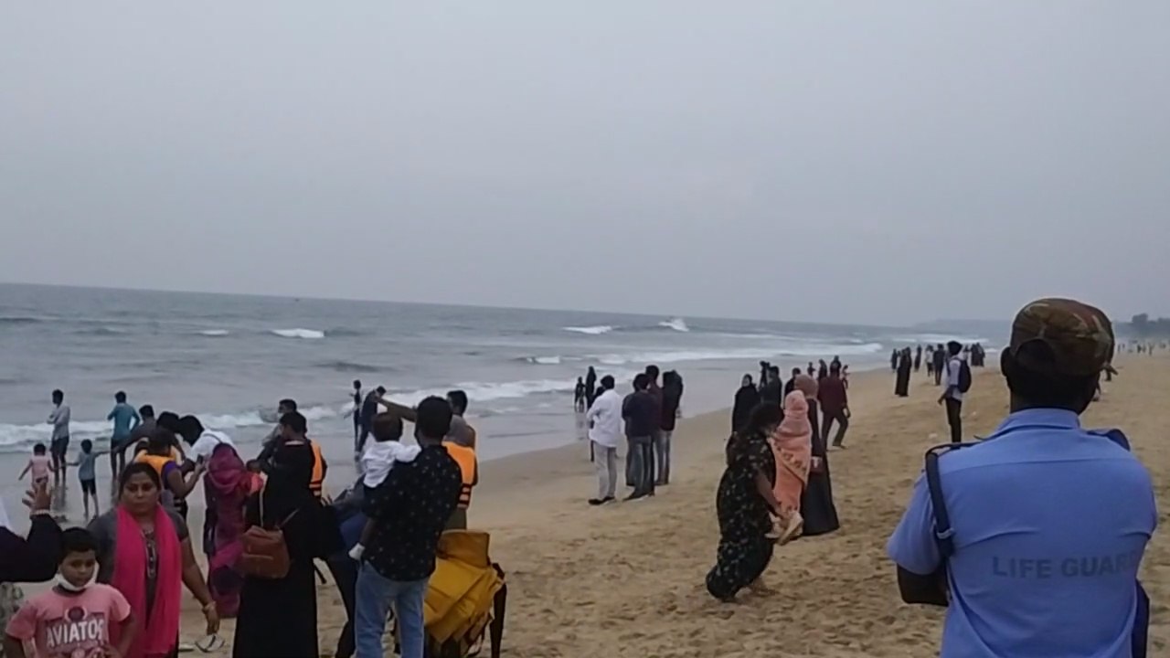Payyambalam beach