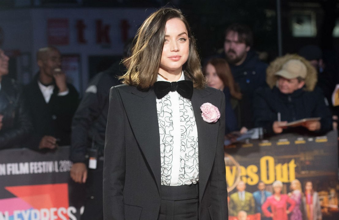 Ana de Armas substitui Scarlett Johansson em novo longa