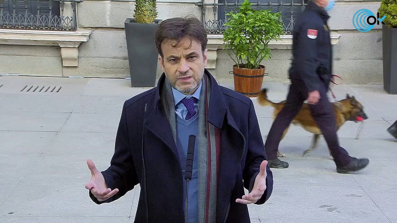 Podemos va al Día de la Constitución para atacarla: "Es un traje viejo, queremos federalismo y república"