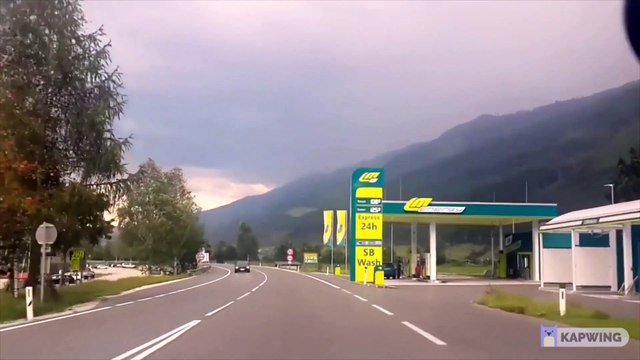 Moorish Music in an Austrian Road