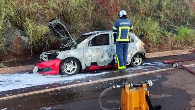 PM fala sobre corpo carbonizado encontrado dentro de automóvel na BR-163, em Cascavel
