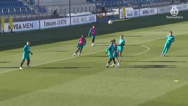 Último entrenamiento del Real Madrid antes de su encuentro ante el Inter de Milán