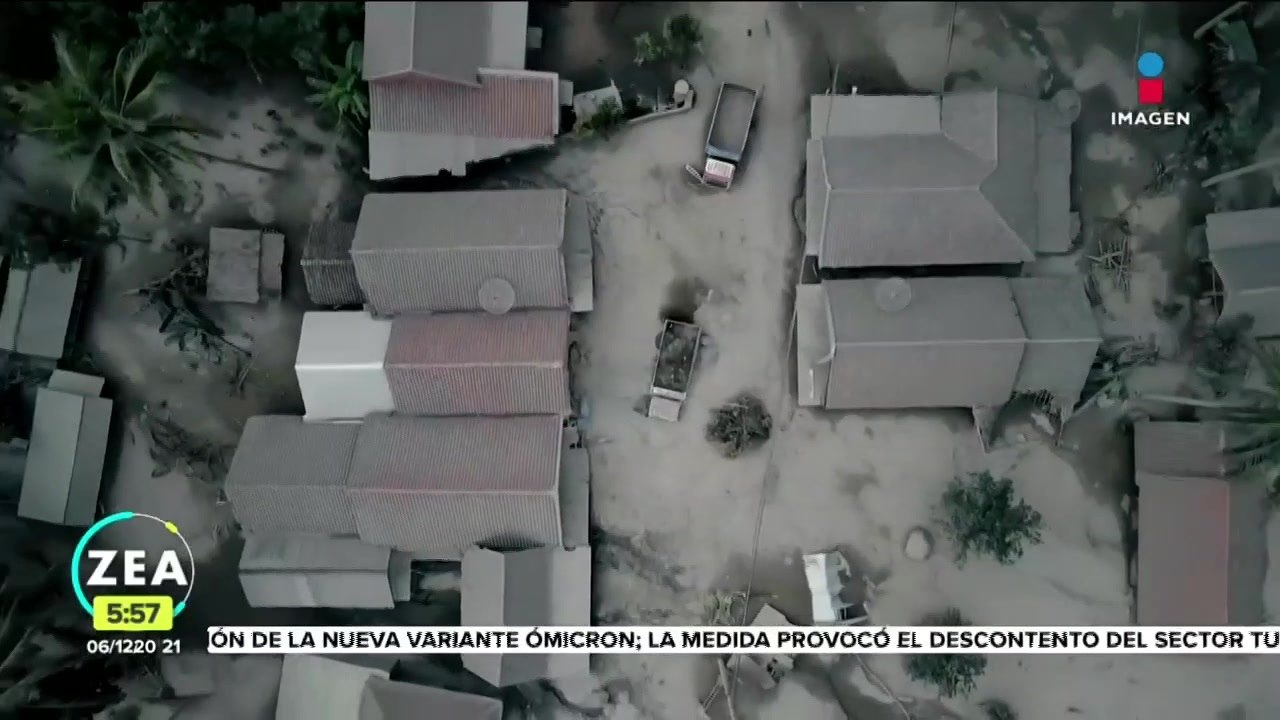 Erupción volcánica deja 13 muertos en Indonesia