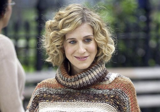 10 Throwback Carrie Bradshaw Outfits That Still Work for 2022