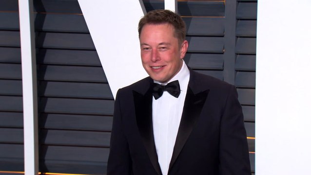 Grimes Seemingly Shades Elon Musk On Break-Up Song: ‘Loves The Game More Than Me’