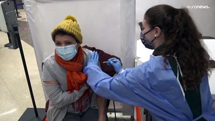 В Нью-Йорке частный сектор попал под обязательную вакцинацию