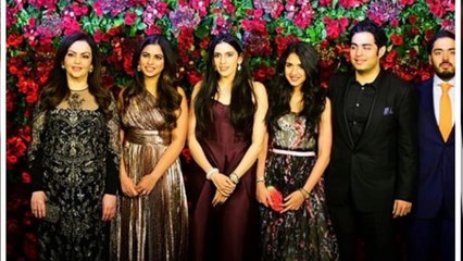 Nita Ambani fell heavily on her own daughter-in-law, started posing with Mukesh Ambani