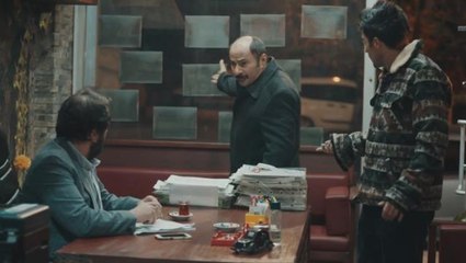 Üç Kuruş'ta dikkat çeken sahne! Artan kira fiyatlarına tepki gösterdiler