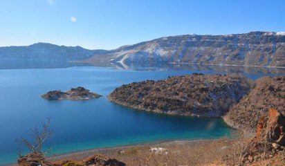 Dünyanın ikinci büyük krateri beyaz gelinliğini giydi