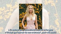 Jennifer Lawrence enceinte - elle assume son baby bump lors d'une sortie ultra glamour