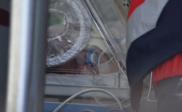 Son dakika haberleri! Ambulans uçak, kalp yetmezliği olan 1 haftalık bebek için havalandı