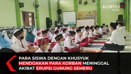 Siswa Madrasah Gelar Salat Gaib dan Doa Bersama Untuk Korban Erupsi Semeru