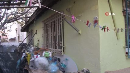 Evini alacak kişinin 'hediye çaydanlık' oyunuyla evinden oldu