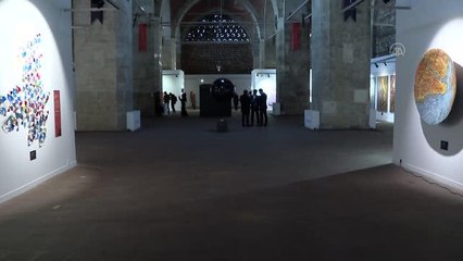 "Zamansız" sergisi Tophane-i Amire Kültür Merkezi'nde açıldı