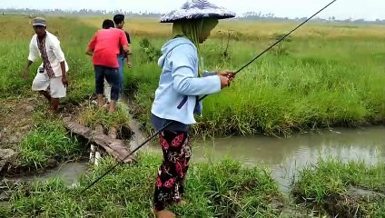 ngga di sangka cewe ini hobi mancing