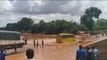 23 personas mueren ahogadas en Kenia cuando el autobús en el que viajaban fue arrastrado por la crecida de un río