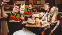 LOUD anuncia Burger King como novo patrocinador com itens promocionais