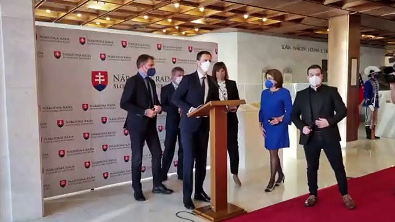 ZÁZNAM: Matovič predstavil zmeny pri poukazoch pre seniorov, má ísť o kompromis