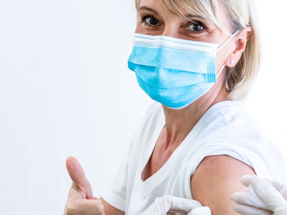 Kondome, Kitkat und Co.: So kreativ werben Unternehmen fürs Impfen