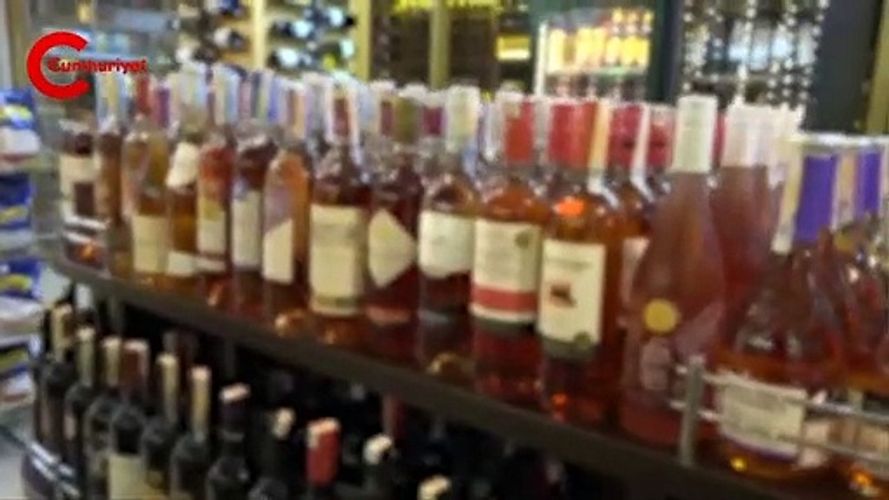 Sigara ve alkole kaç TL zam geliyor? Özgür Aybaş canlı yayında açıklıyor...