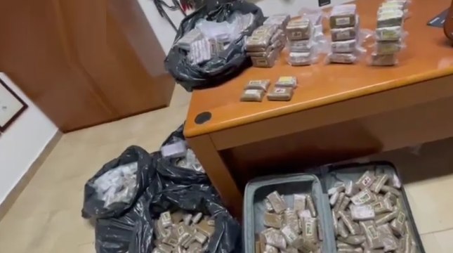 Pantelleria - Sequestrati 138 chili di hashish: 3 arresti (07.12.21)