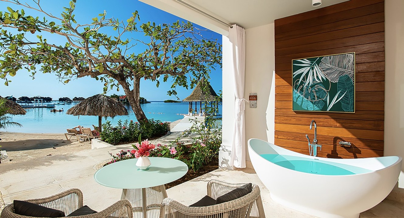 Sandals Resorts Is Celebrating Its 40th Anniver...