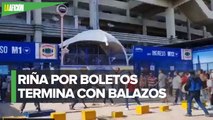 Sí hubo balazos en riña en el Estadio Jalisco_ foto muestra arma de revendedor