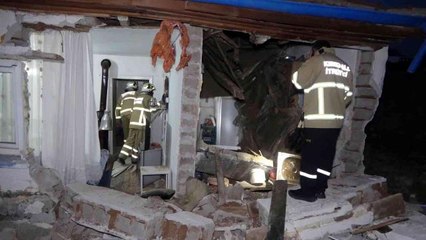 Tüp bomba gibi patladı, ev harabeye döndü