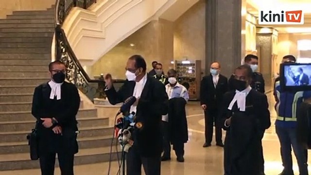 LIVE: Perkembangan terkini - Najib gagal batal sabitan dan hukuman kes SRC