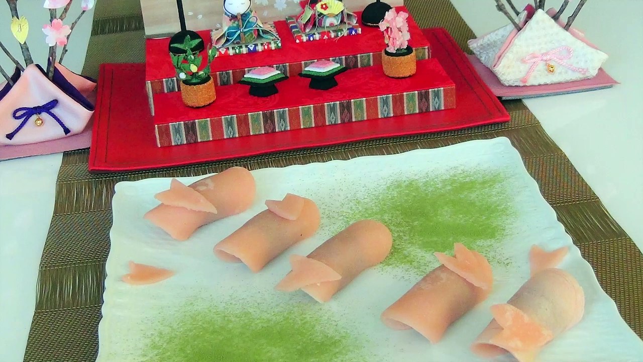 【Gentle Recipe】Japanese Traditional Dessert☆Cherry Blossom Rice Cake with Petals／Japanese dessert