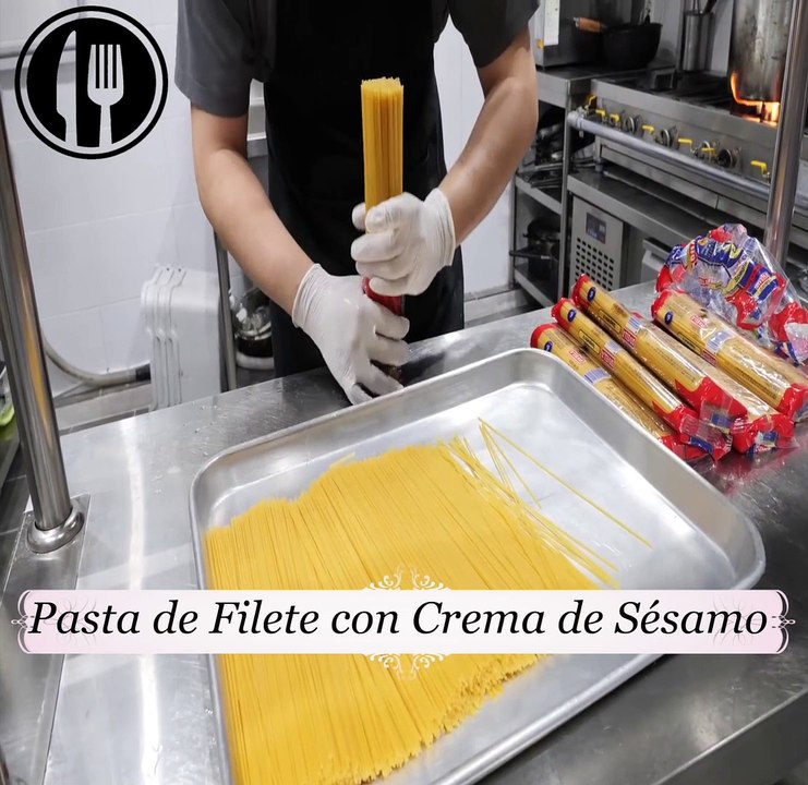 Pasta de Filete con Crema de Sésamo